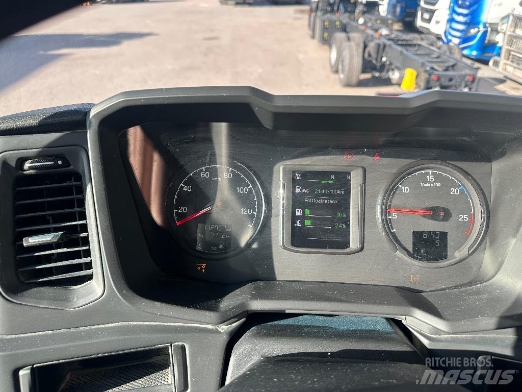 Scania P 360 Hook lift trucks