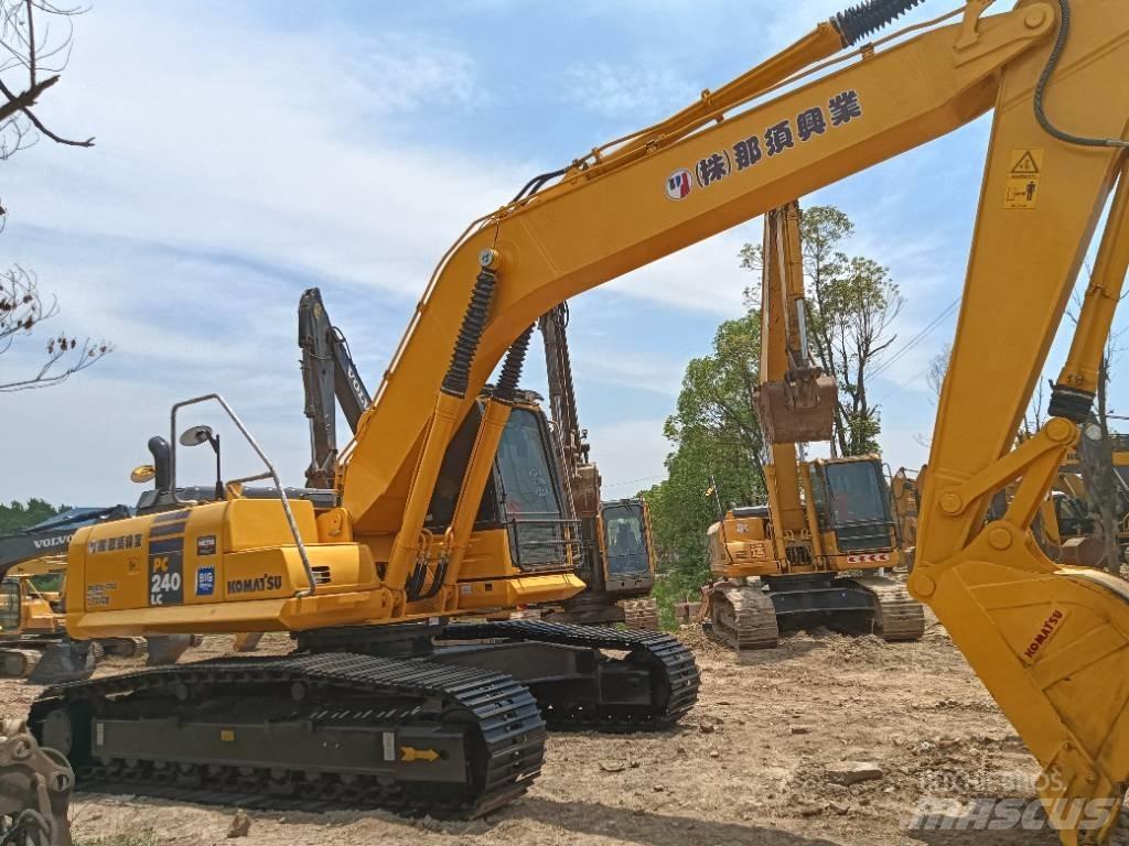 Komatsu PC 240 Crawler excavators