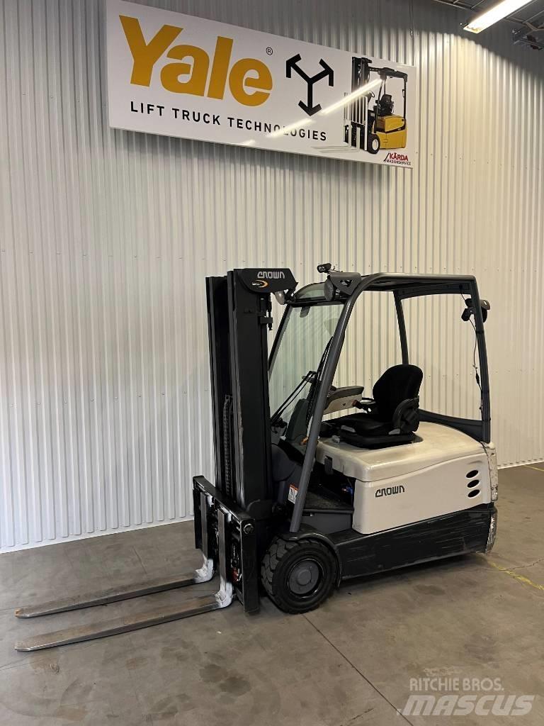 Crown SCT6060 - 2.0 Electric forklift trucks