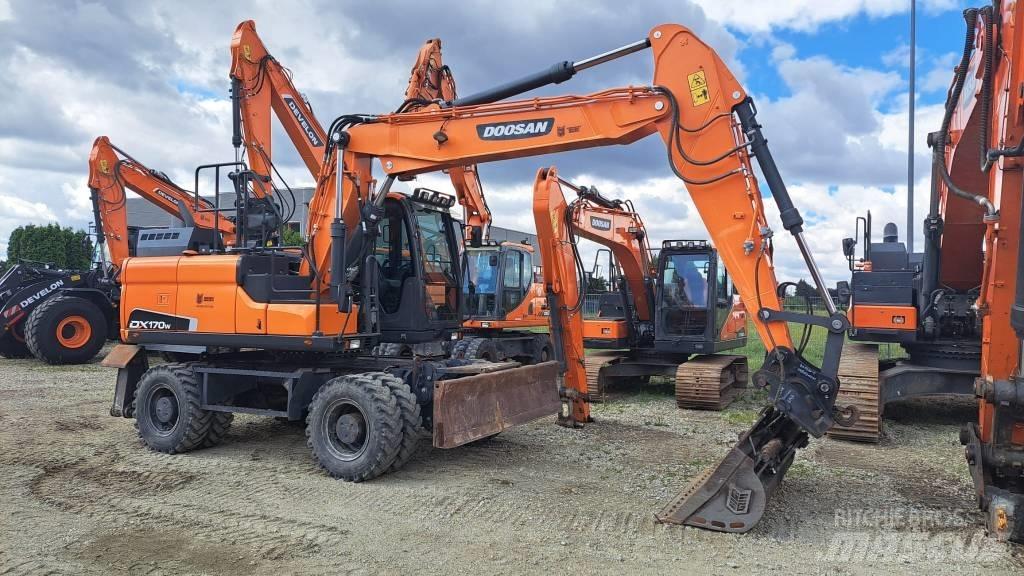 Doosan DX 170 W Wheeled excavators