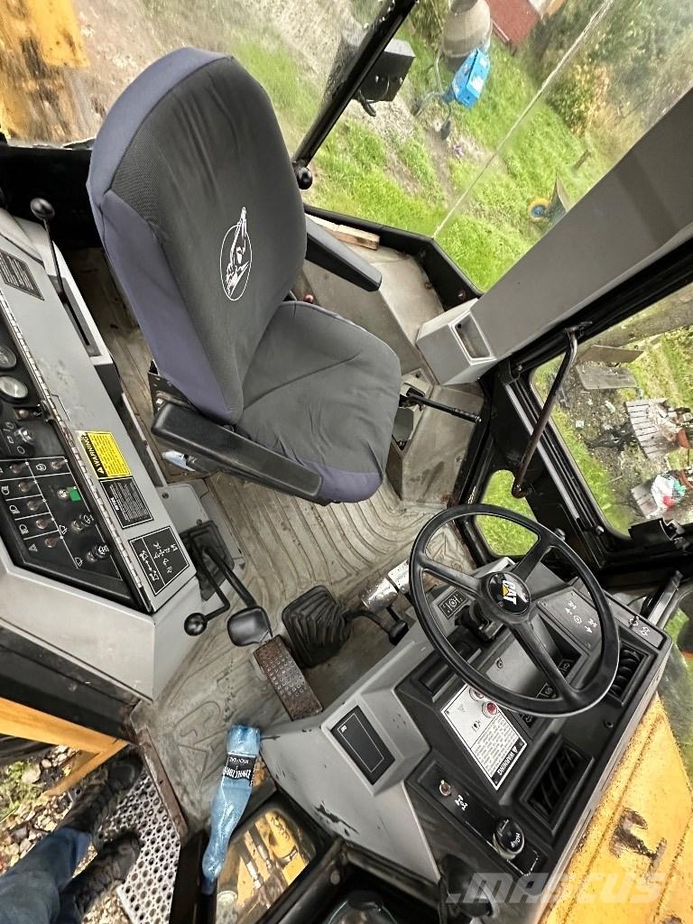 CAT 416B Backhoe