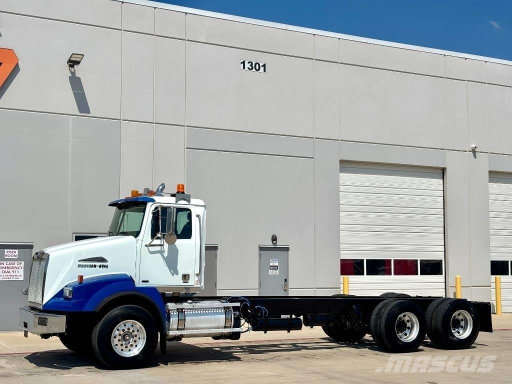 Western Star 4900 Prime Movers