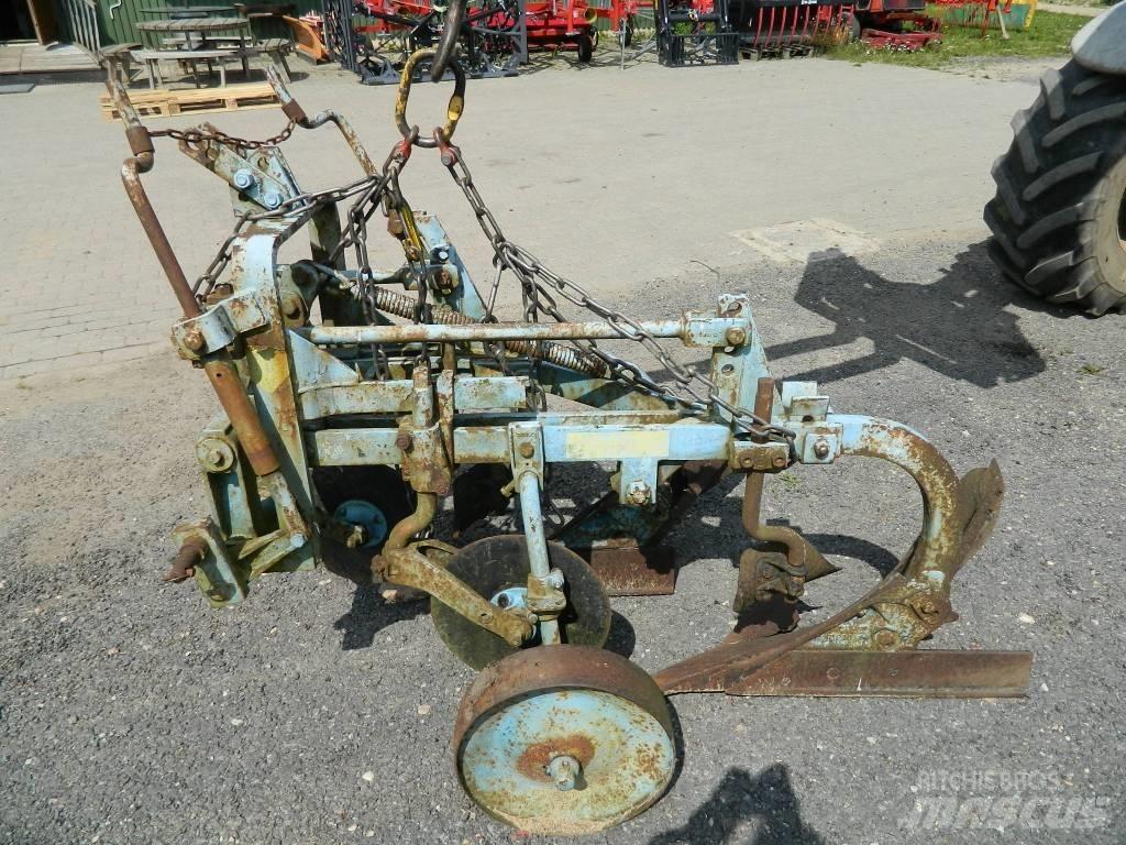  Ōverum 2 Ploughs
