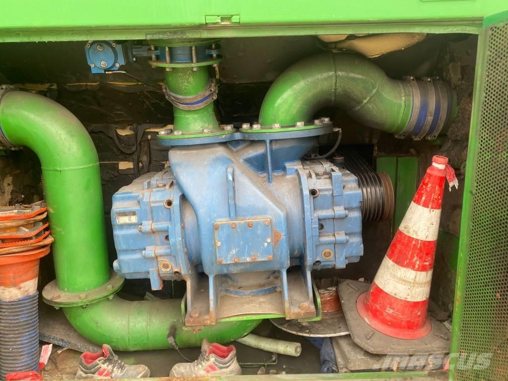 Amphitec Vortex 8000 Commercial vehicle