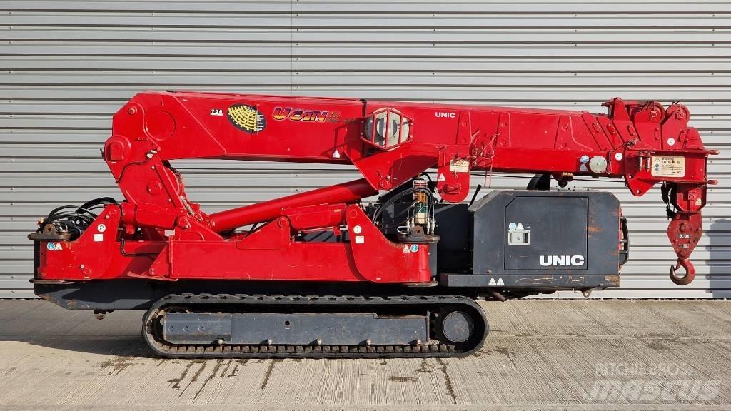 Unic URW 706 Mini cranes