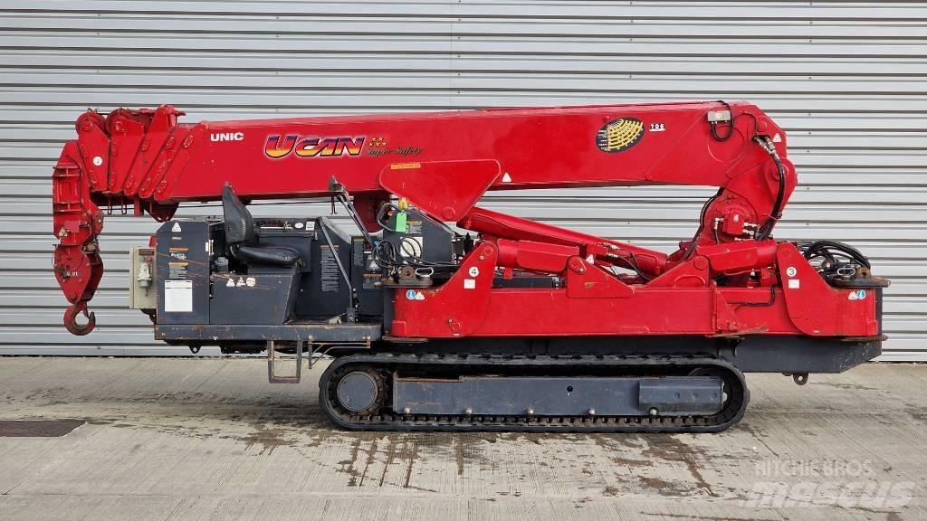 Unic URW 706 Mini cranes
