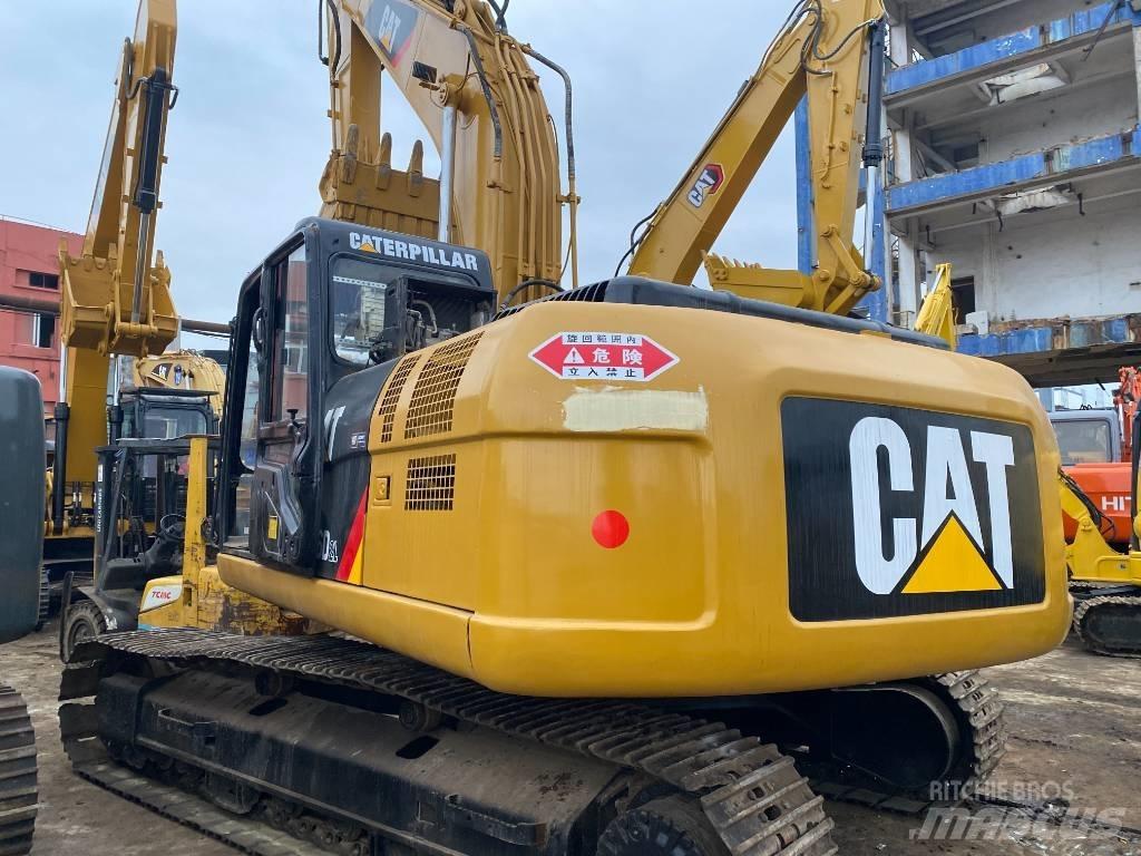 CAT 326D2L Crawler excavators