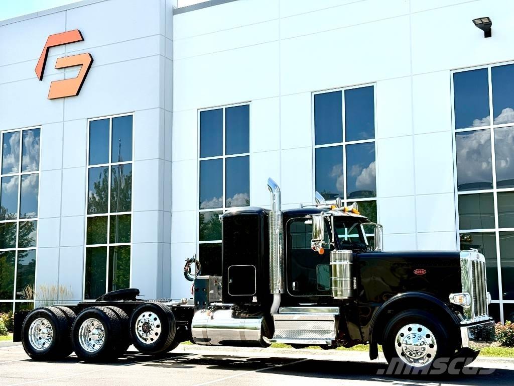 Peterbilt 389 Prime Movers