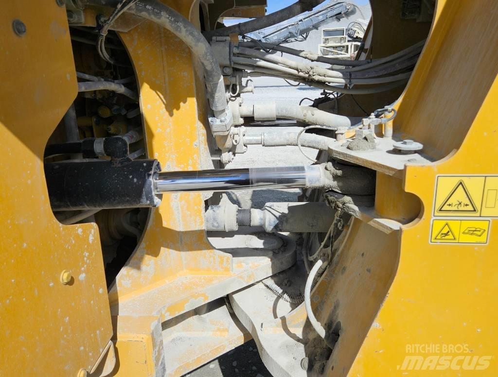 CAT 982 M Wheel loaders