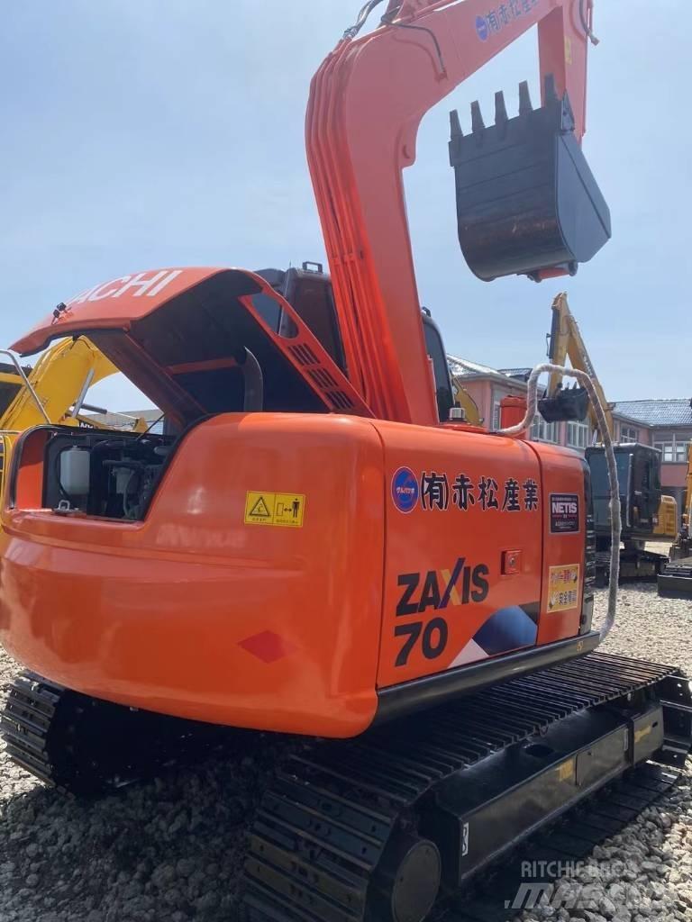 Hitachi 70-5A Crawler excavators