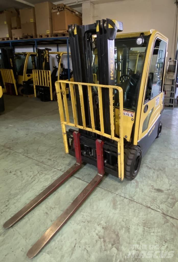 Hyster J1.8XN MWB Electric forklift trucks