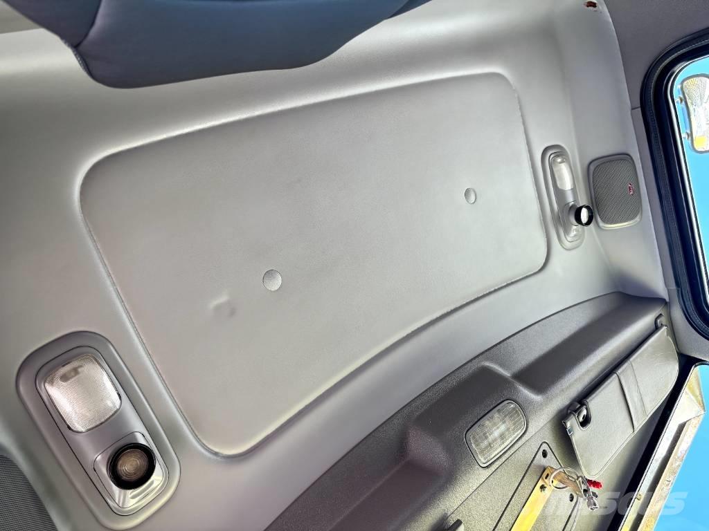 Peterbilt 367 Prime Movers