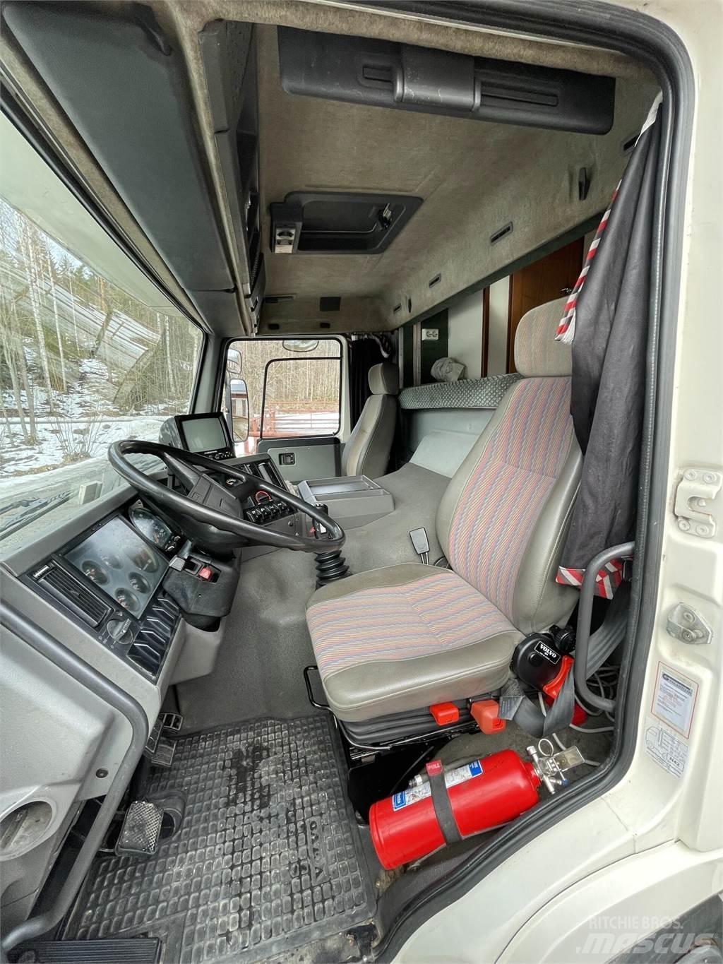 Volvo FL7 Livestock trucks