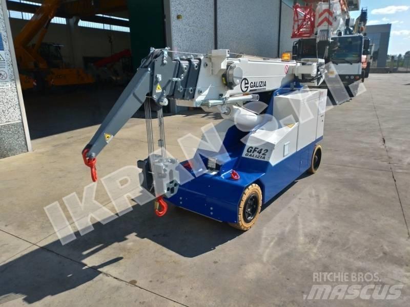 Galizia GF4,2 Mini cranes