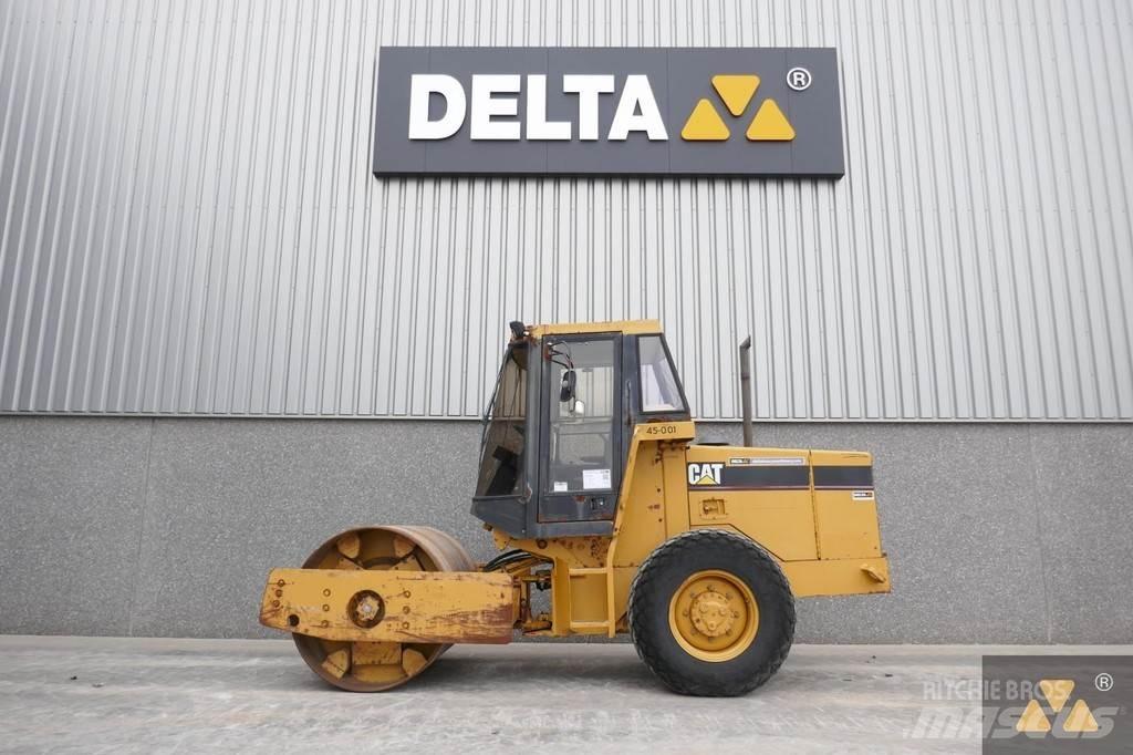 CAT CS433C Single drum rollers