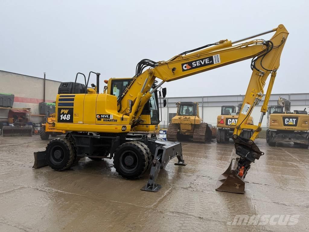 Komatsu PW 148-11 Wheeled excavators