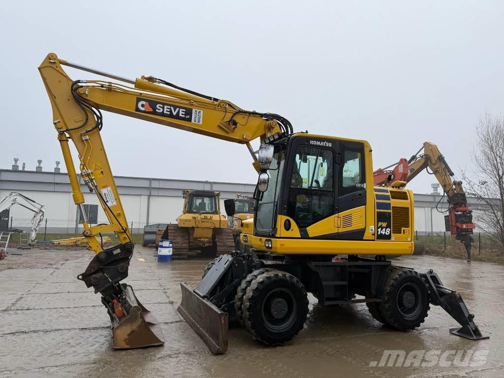 Komatsu PW 148-11 Wheeled excavators