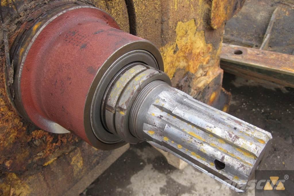 CAT D8K winch Other components