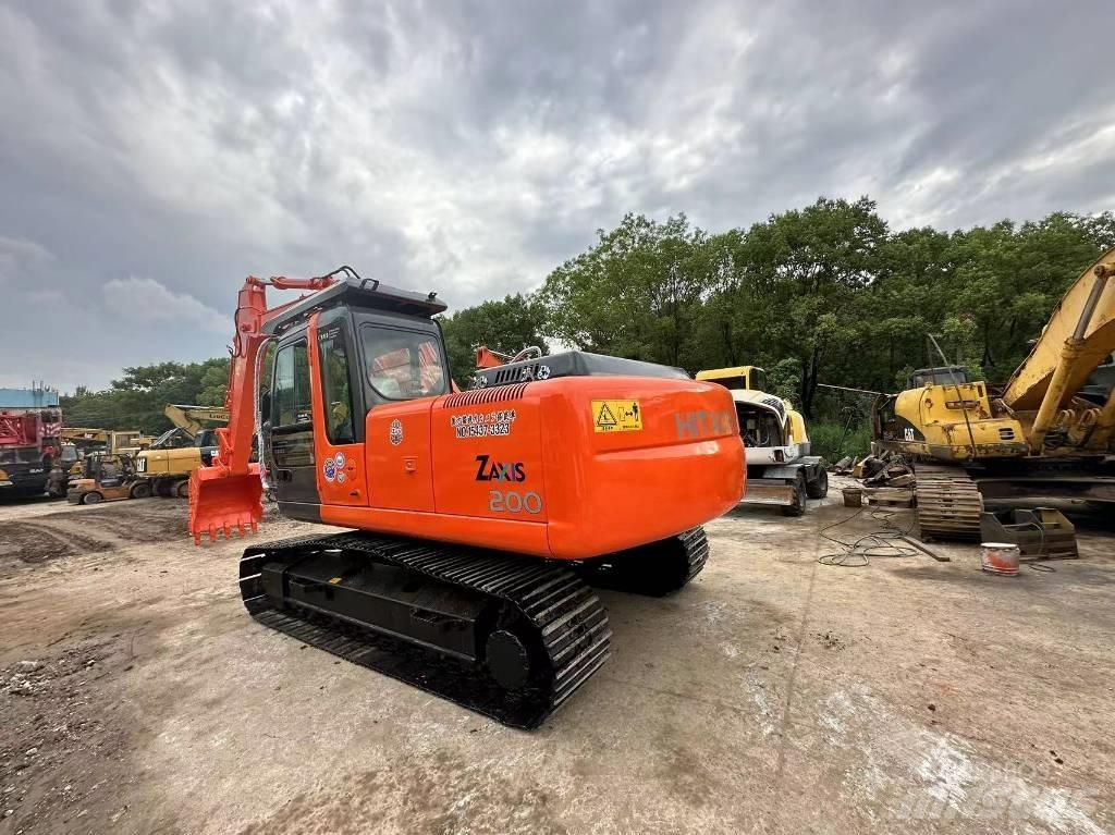 Hitachi ZX200 Crawler excavators