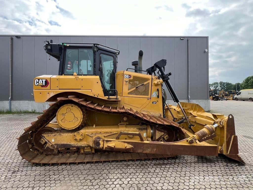 CAT D6XE Crawler dozers