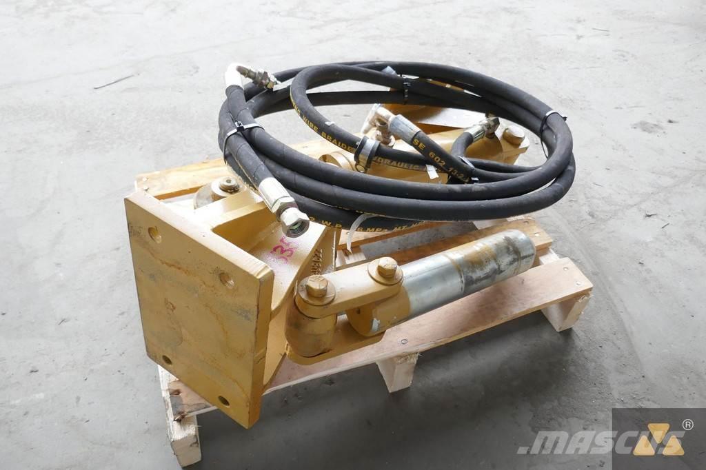 CAT D8T Pin puller Other components