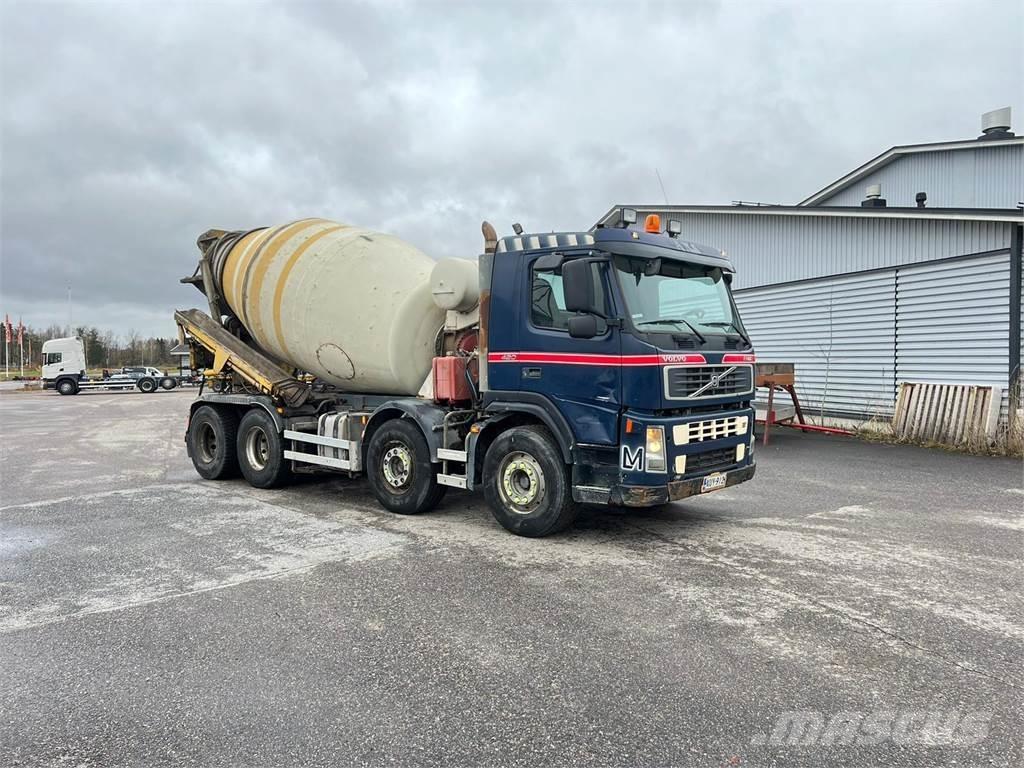 Volvo FM12 8X4 Concrete trucks