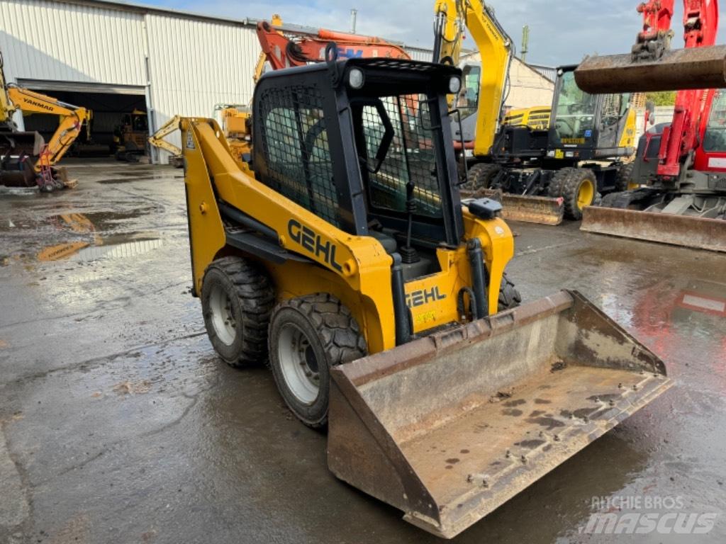 Gehl R165 Skid steer loaders