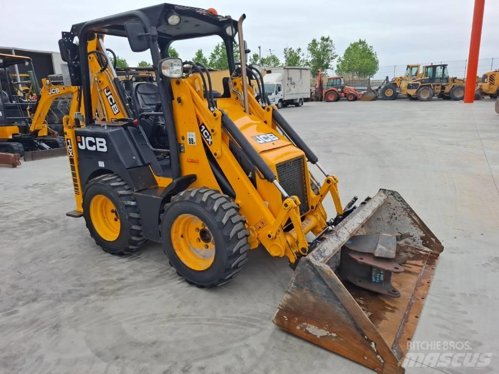 JCB 1 CX Backhoe