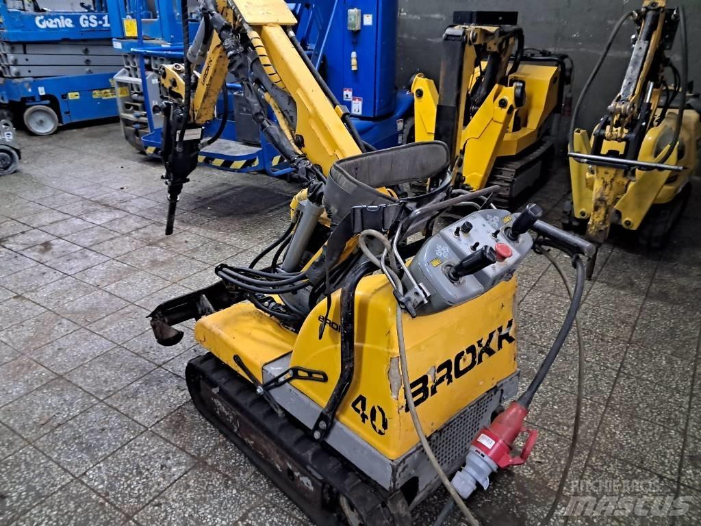 Brokk 40 Mini excavators < 7t (Mini diggers)