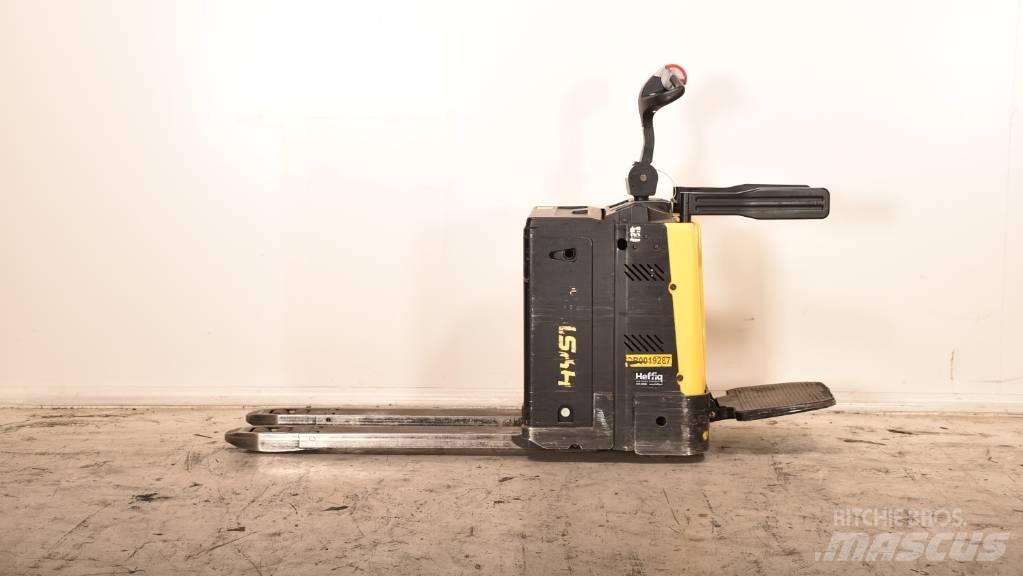 Hyster P 2.0 S Low lift with platform