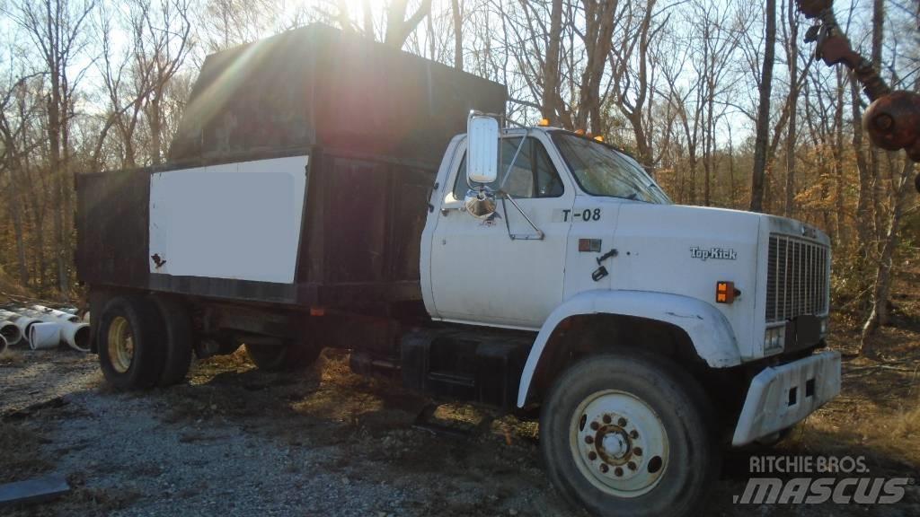 GMC Topkick Wood chip trucks