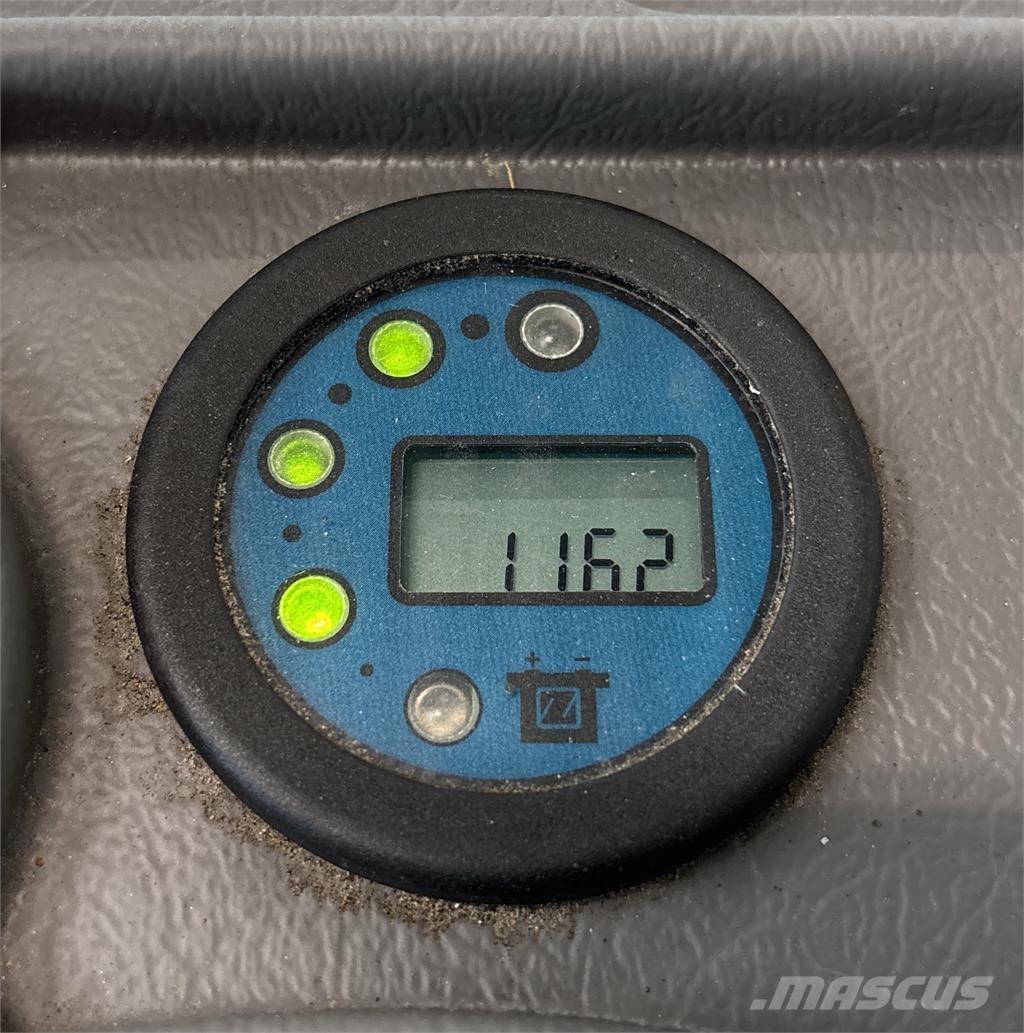 Atlet A160 Self propelled stackers