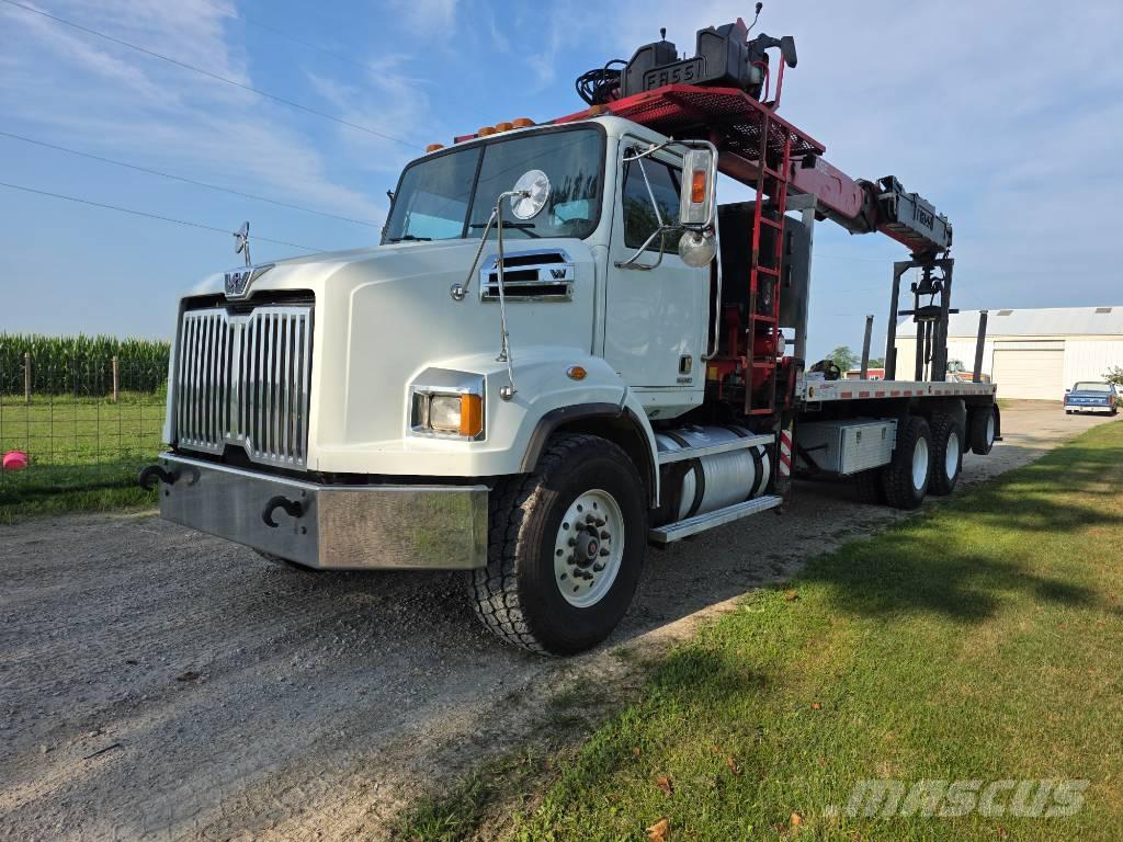 Western Star 4700 SB Prime Movers