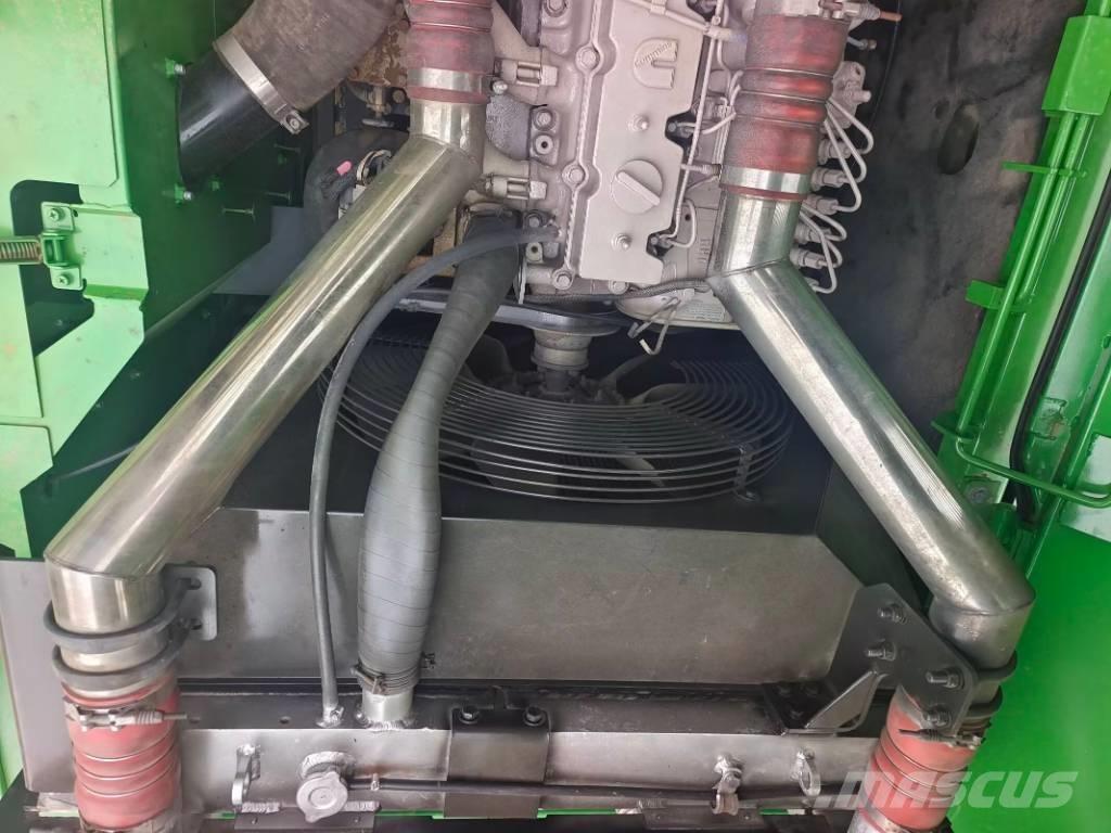 Hyundai 305 LC-9S Crawler excavators