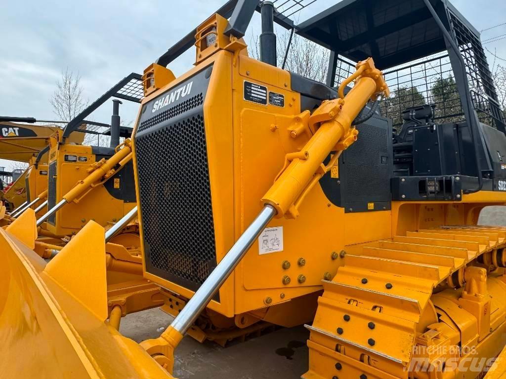 Shantui SD 22 F Crawler dozers