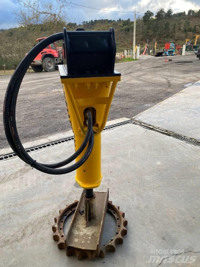 Montabert SD28 Hammers / Breakers