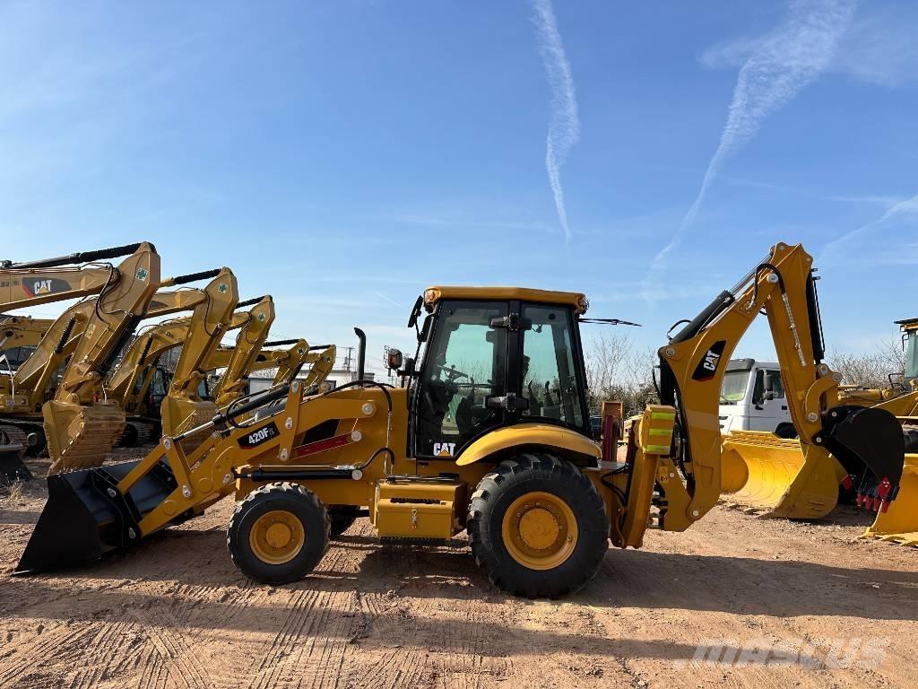 CAT 420 F2 Backhoe