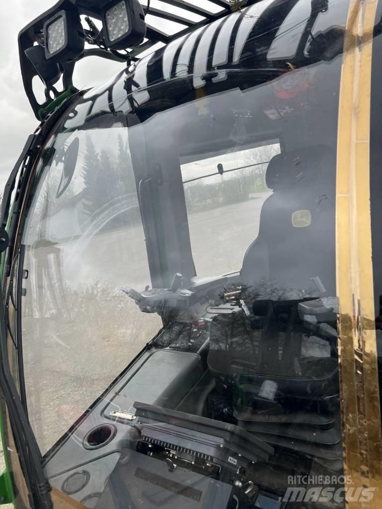 John Deere 1170 E Harvesters