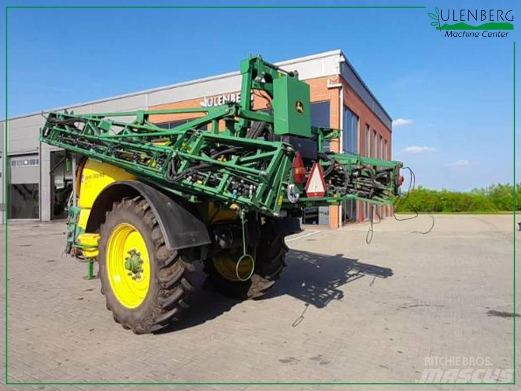 John Deere M 740 Trailed sprayers