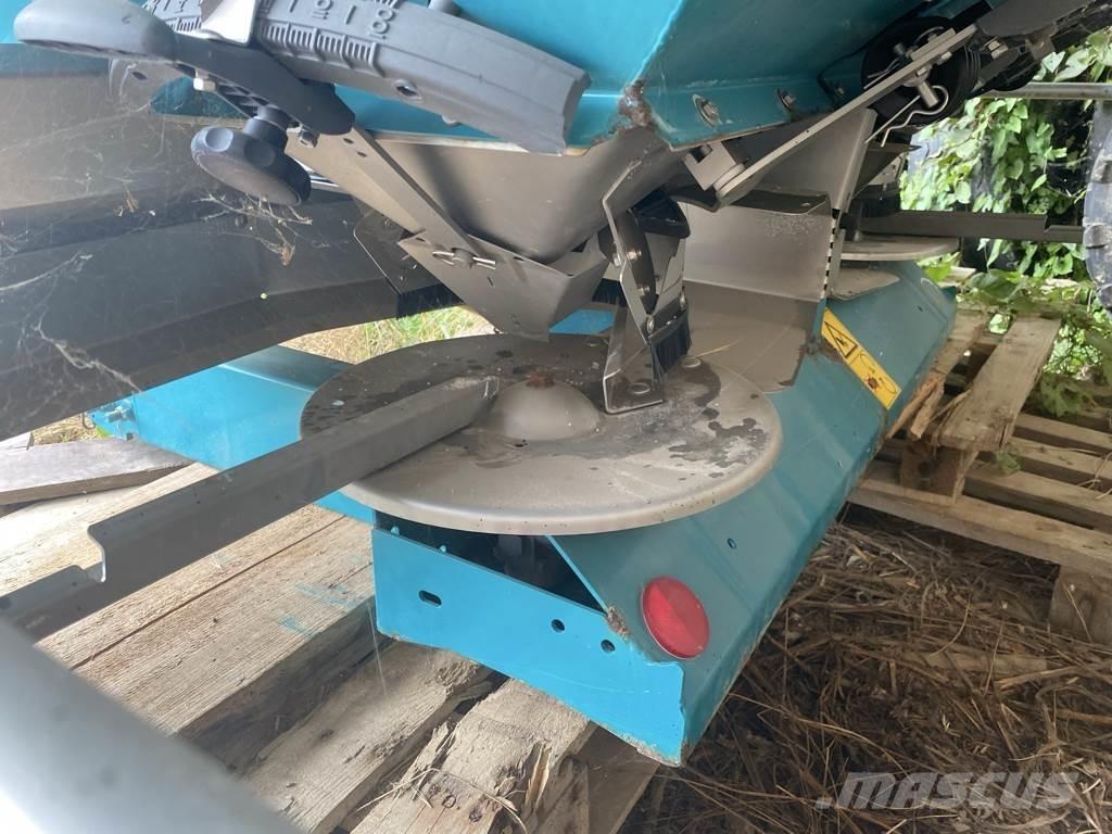Sulky DX30+ Fertilizer sprayers