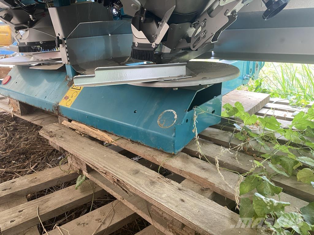 Sulky DX30+ Fertilizer sprayers