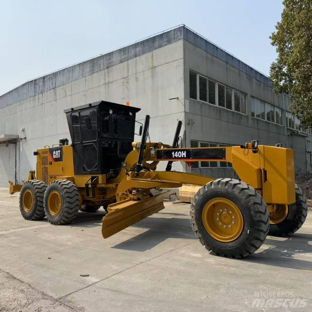 CAT 140H Graders