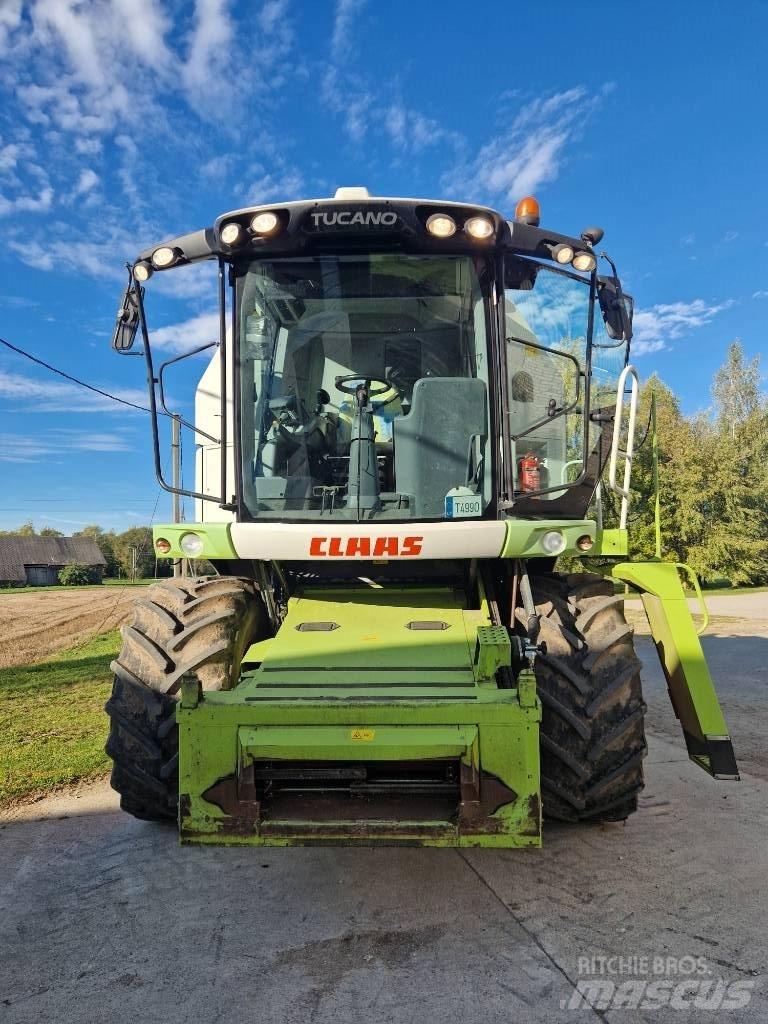 CLAAS Tucano 320 Combine harvesters