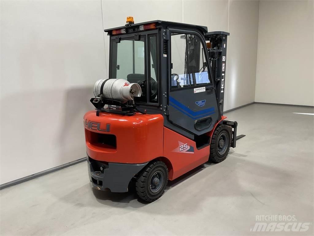Heli CPYD25 LPG trucks