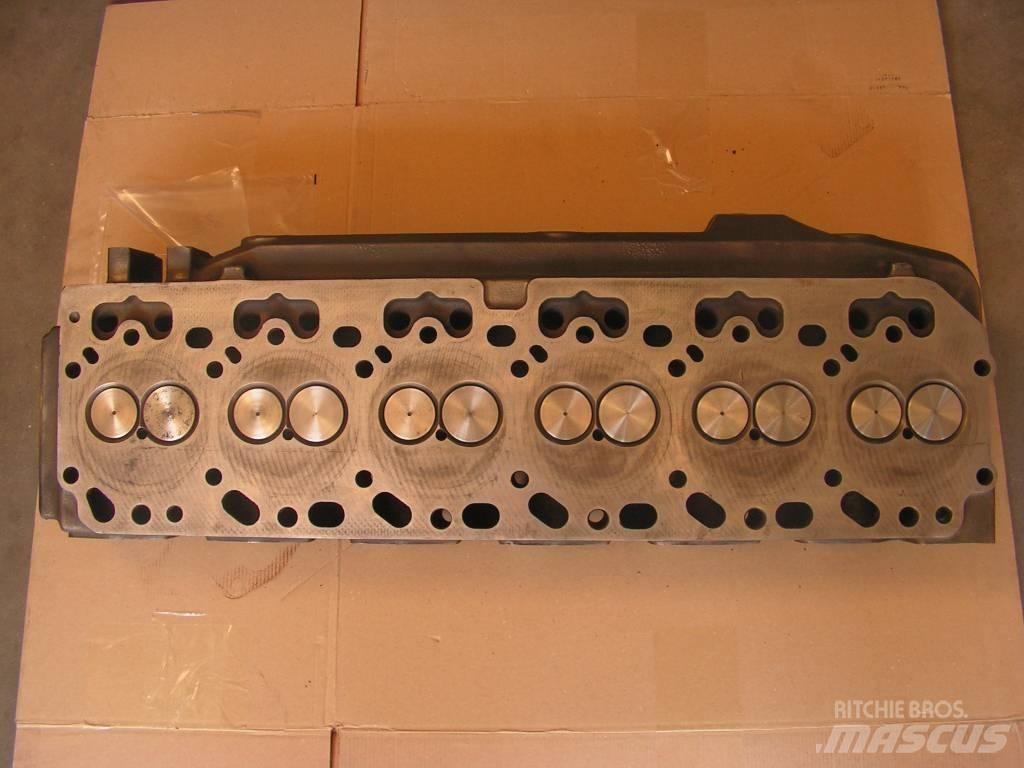 John Deere 6910 Engines