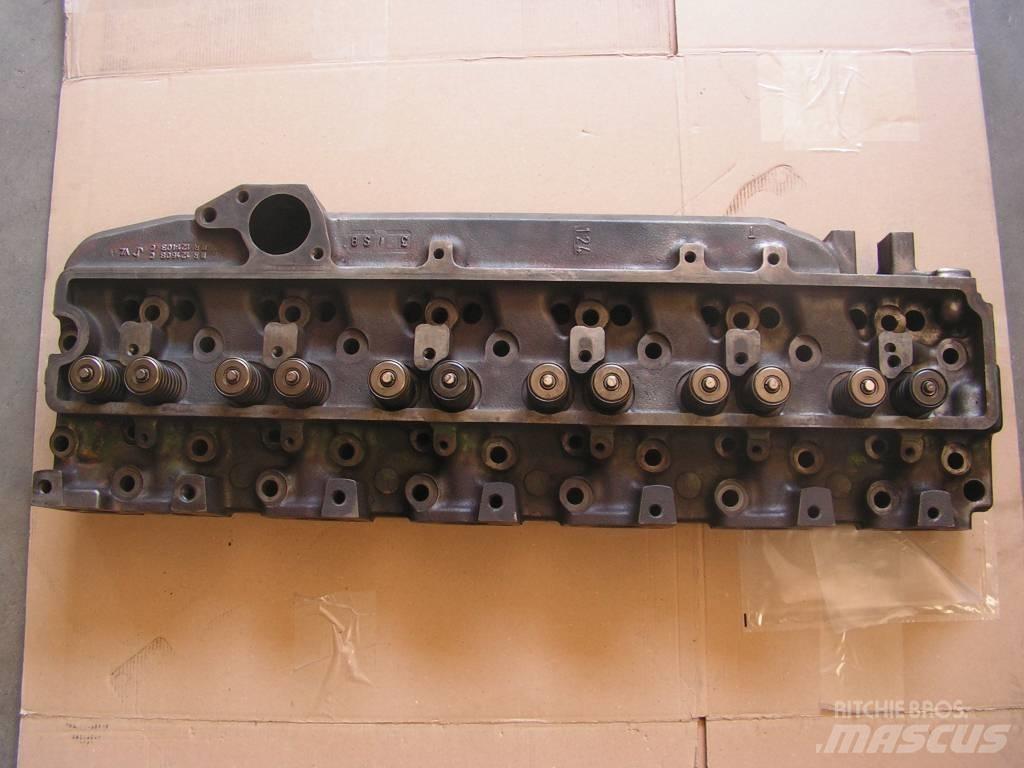 John Deere 6910 Engines