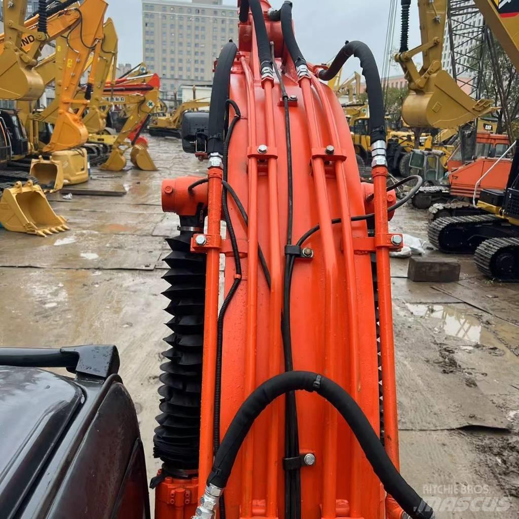 Hitachi ZX 120 Crawler excavators