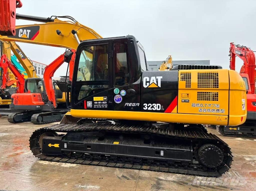 CAT 323 D L Crawler excavators