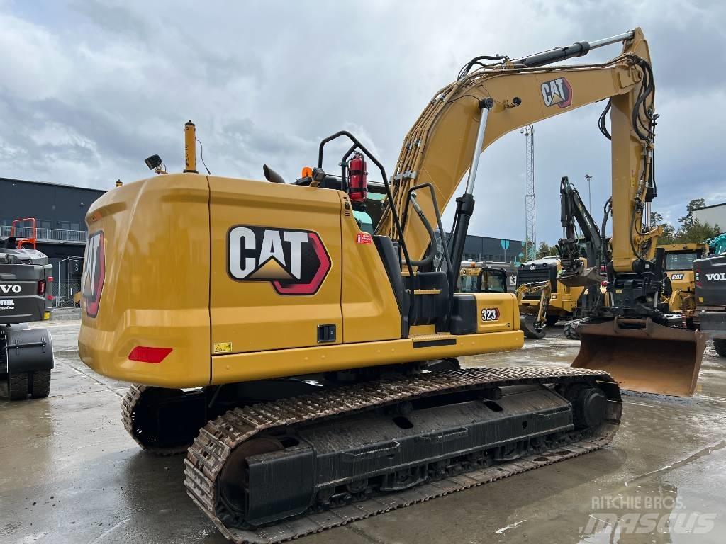CAT 323 Next Gen Crawler excavators