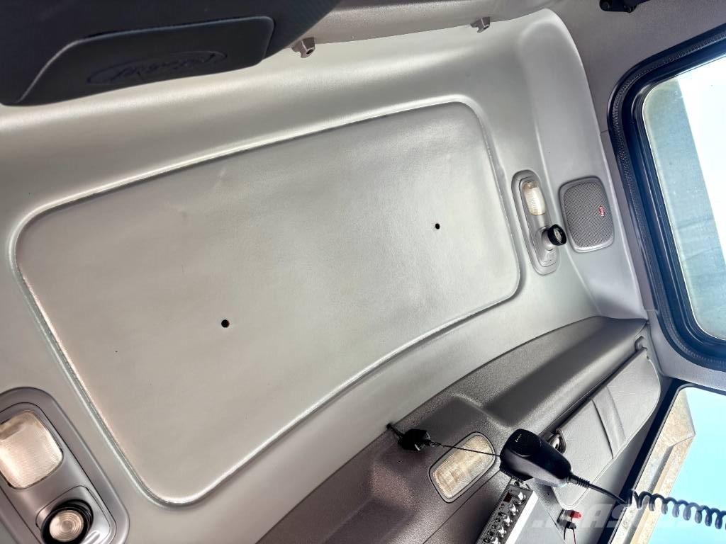 Peterbilt 367 Prime Movers